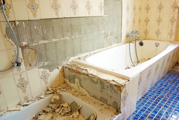 Bathtub Demolition in Easton